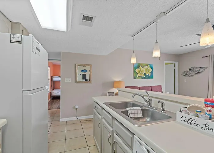 Cozy Beachfront With Pool Gulf Shores